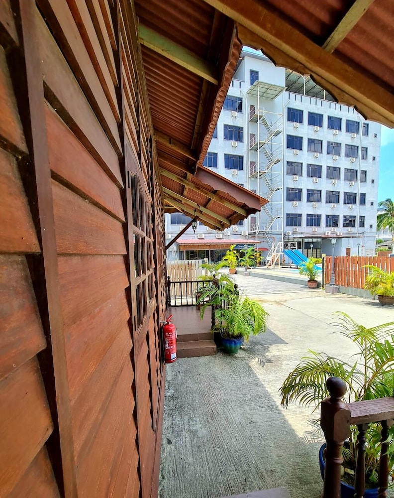 Langgura Baron Resort