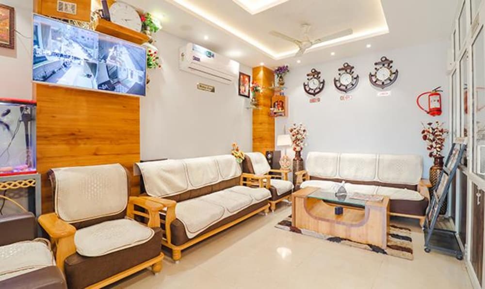 FabHotel Holiday Grand