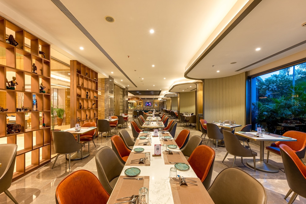 Express Inn The Business Luxury Hotel