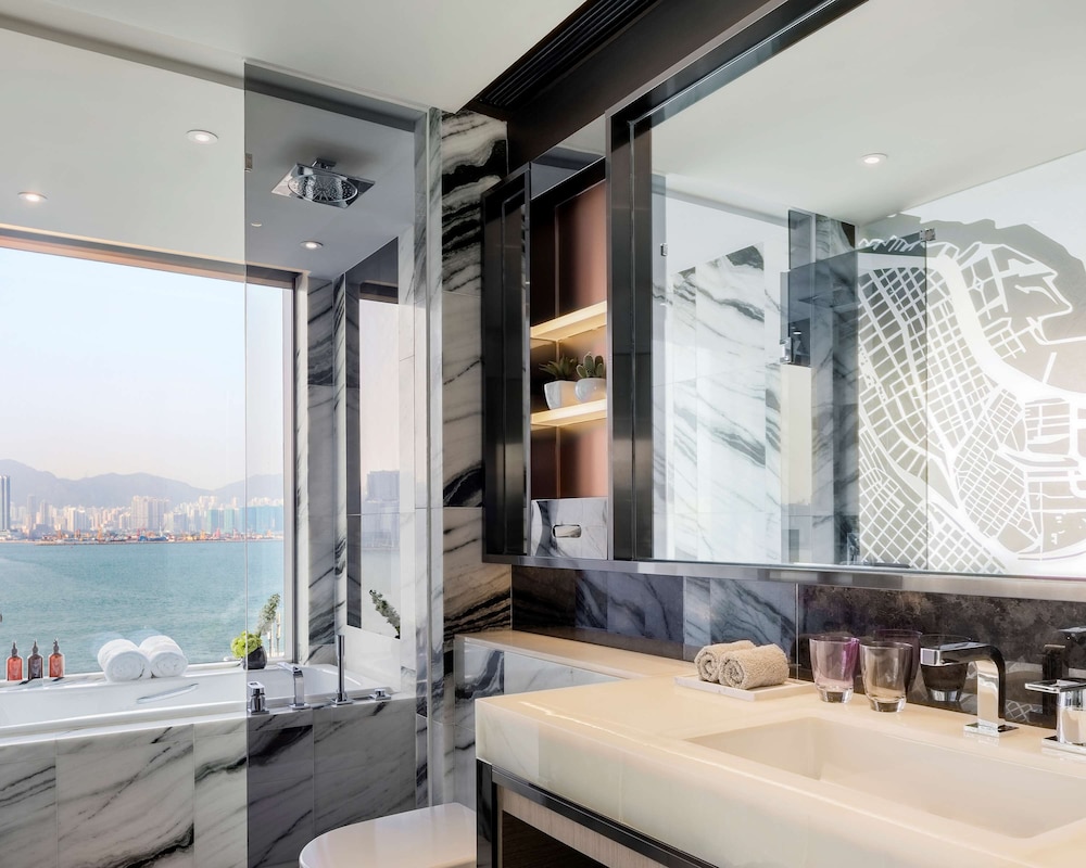 Hyatt Centric Victoria Harbour Hong Kong