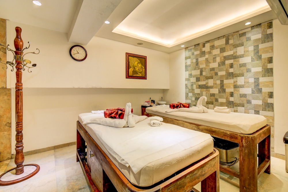 The SSK Solitaire Hotel and Banquets