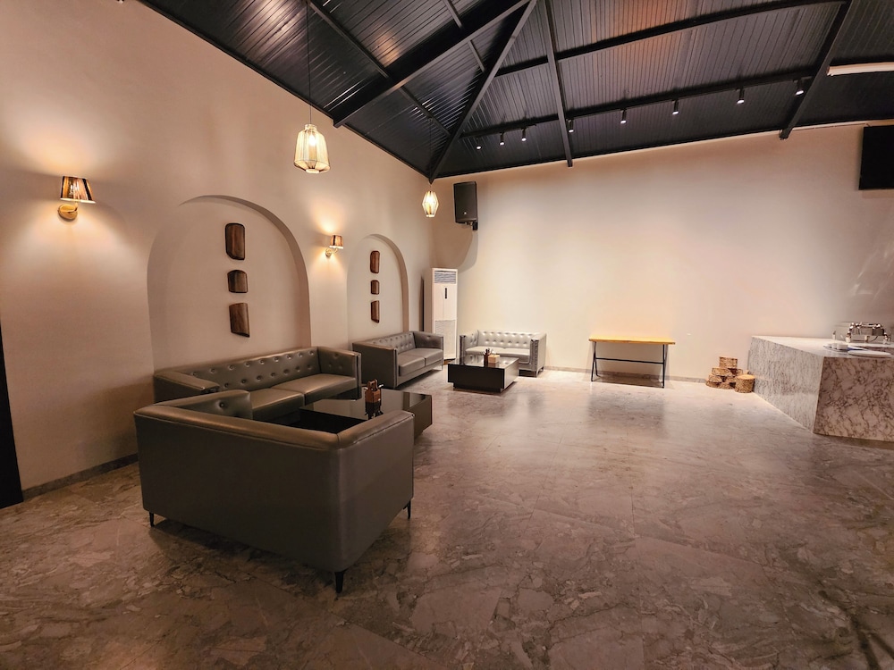 River Estates Luxury Resort and Spa