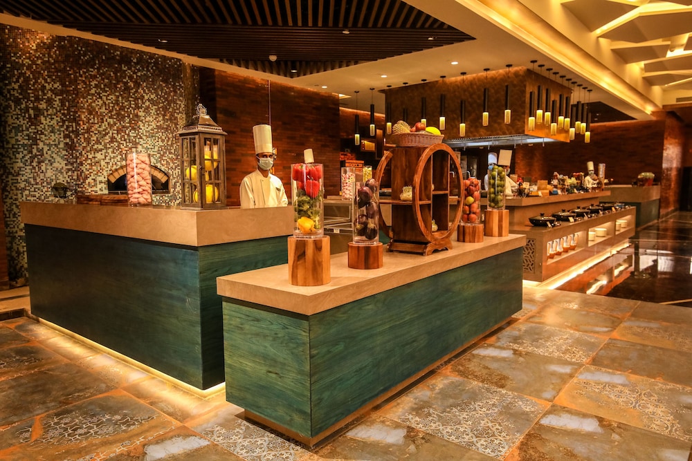 Radisson Blu Towers Kaushambi Delhi NCR