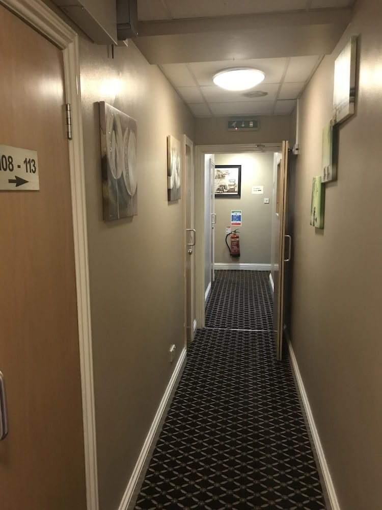 Pacific Inn London Heathrow