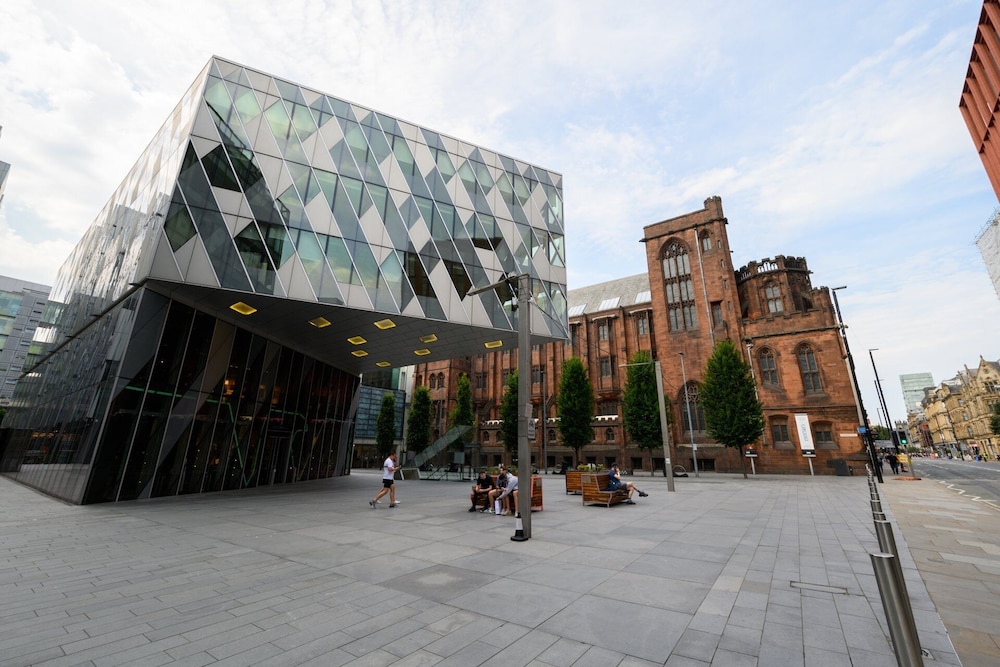 Manchester Marriott Victoria & Albert Hotel