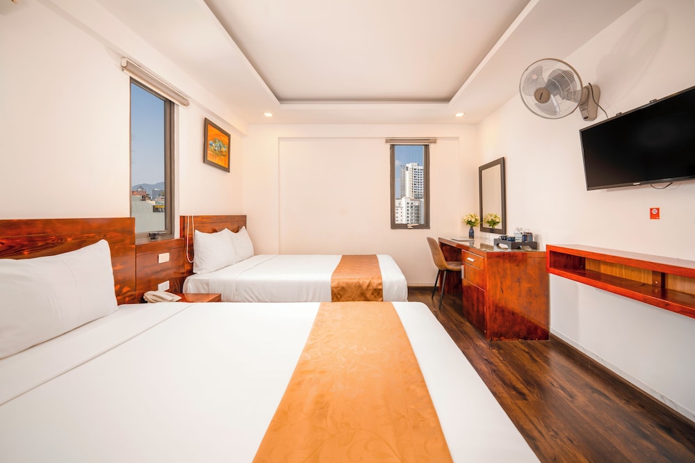 Waikiki Beach Hotel Da Nang