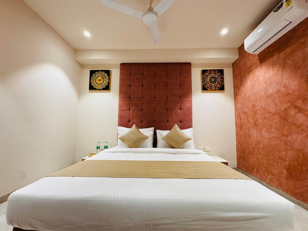 Hotel Rudhav Palace