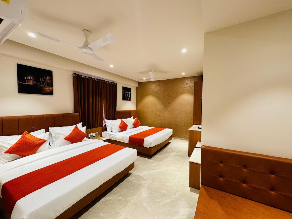 Hotel Rudhav Palace