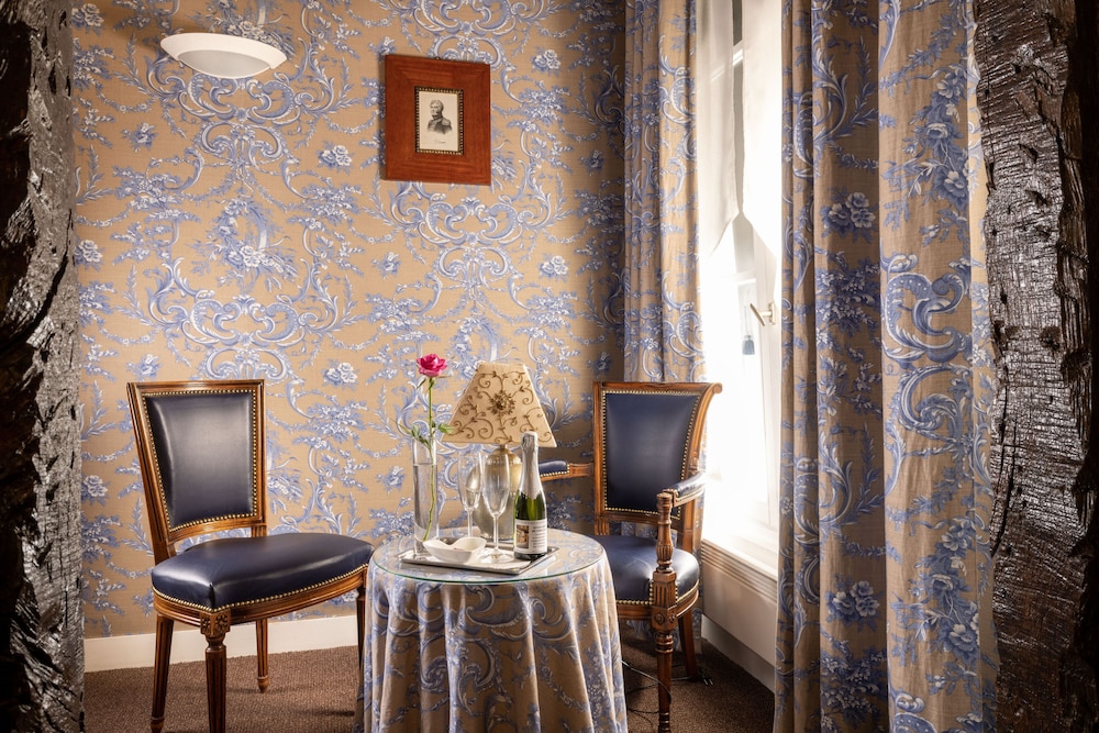 Relais Hotel Du Vieux Paris