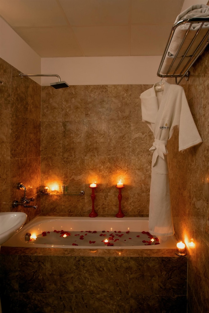 Golden Tulip Bhiwadi