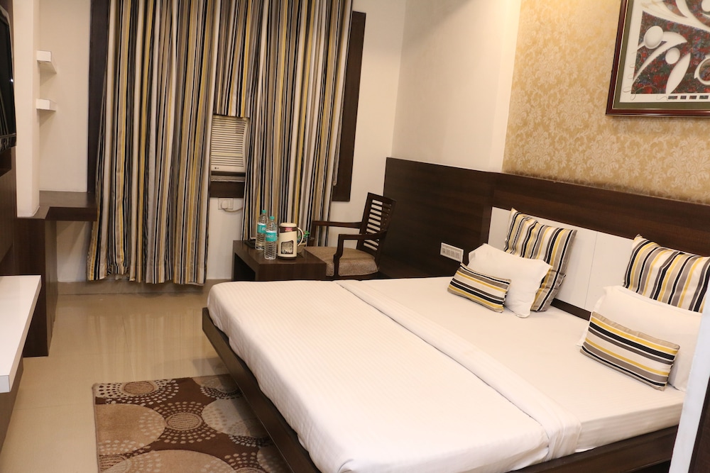 Hotel Shalimar Deluxe