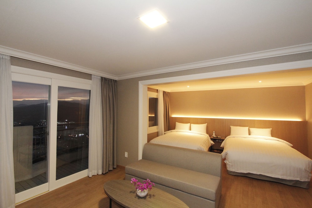 La Vie Dor Resort