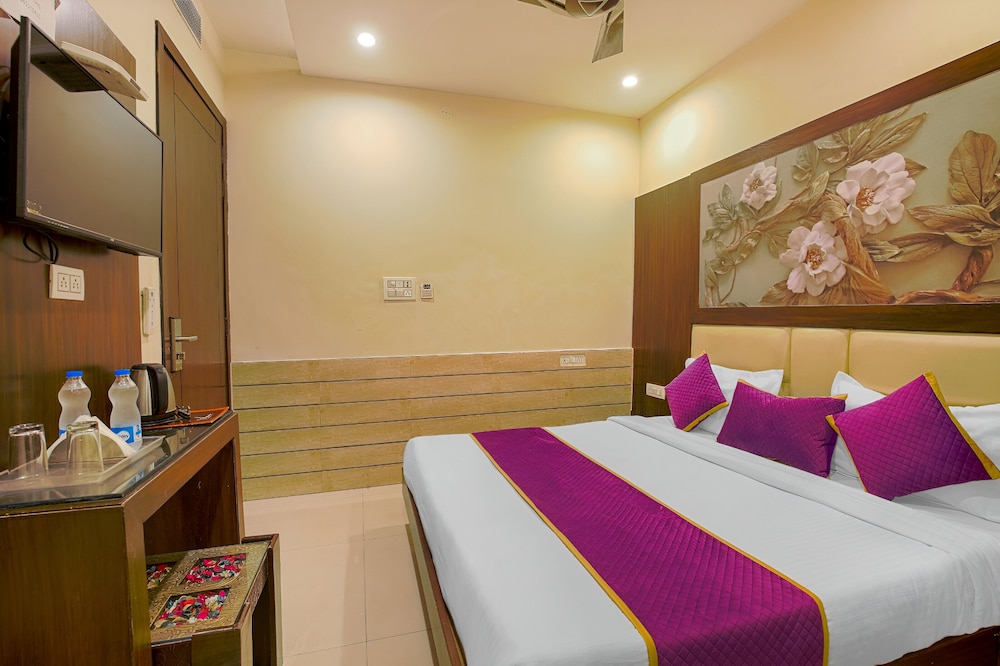 Hotel Crown Amritsar