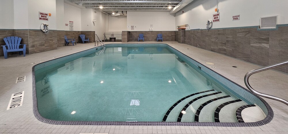 Vittoria Hotel and Suites