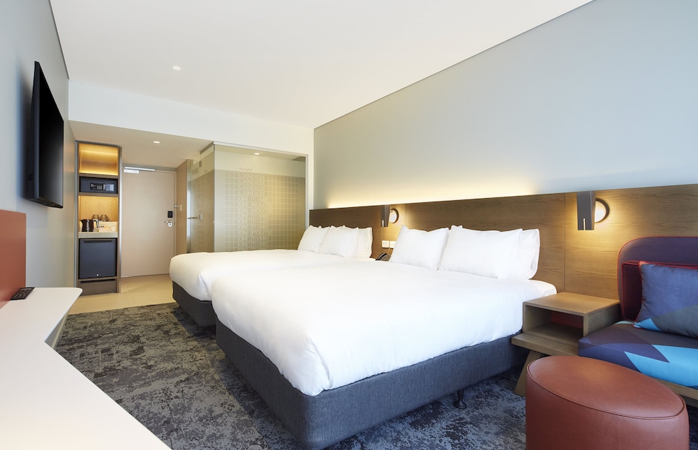 Holiday Inn Express Sydney Airport by IHG