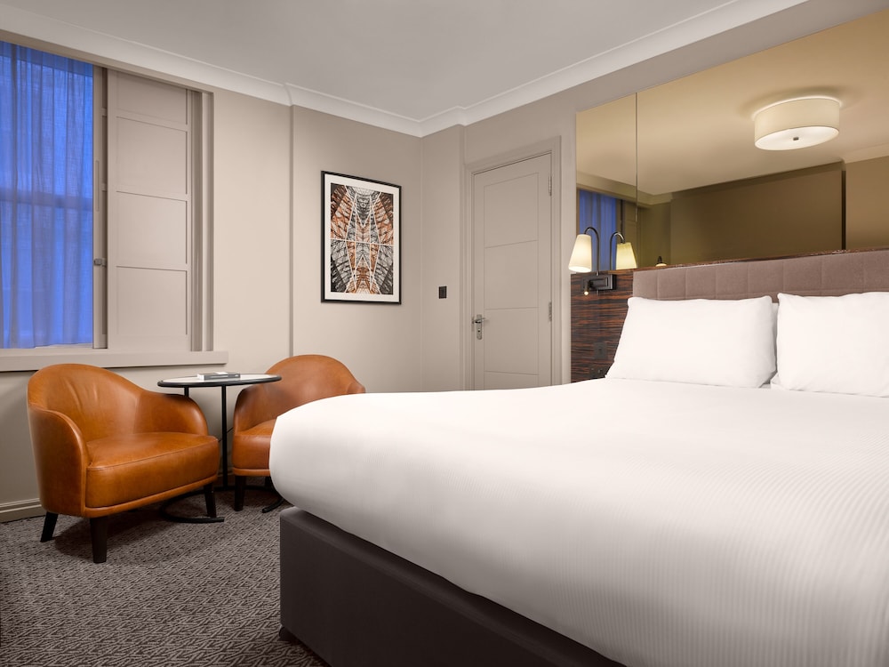Strand Palace Hotel