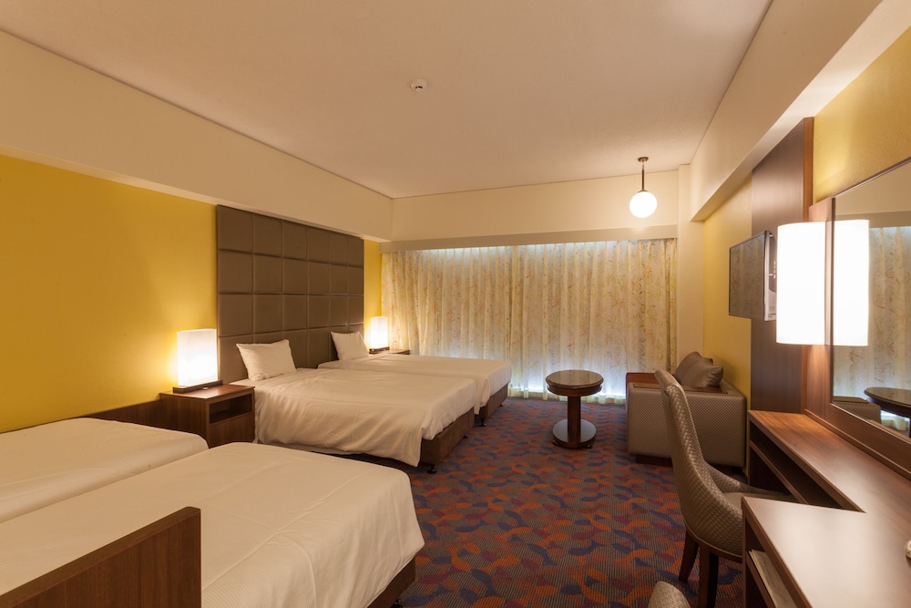 Okinawa Kariyushi Beach Resort Ocean Spa