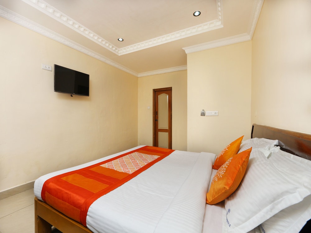 Hotel Gurupriya