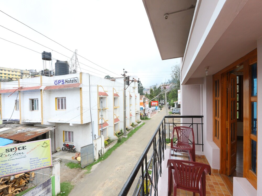 Hotel Gurupriya