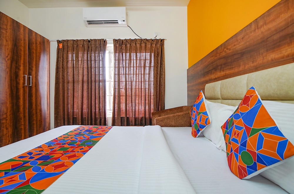 FabHotel Greenwood Xpress Inn