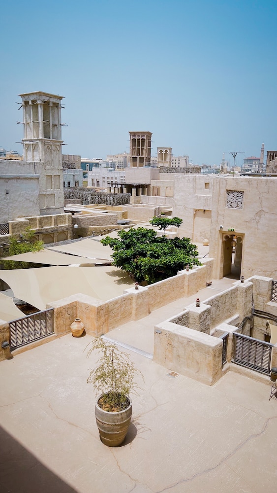 Al Seef Heritage Hotel Dubai, Curio Collection by Hilton