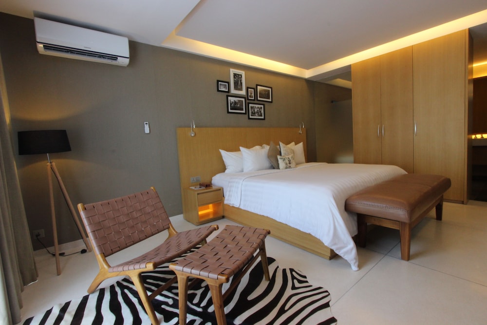 Ossotel Legian Bali