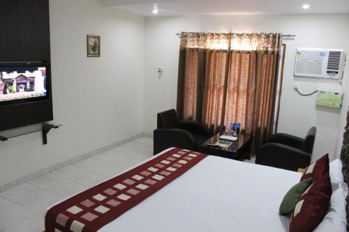Corbett Aroma Havens Resort