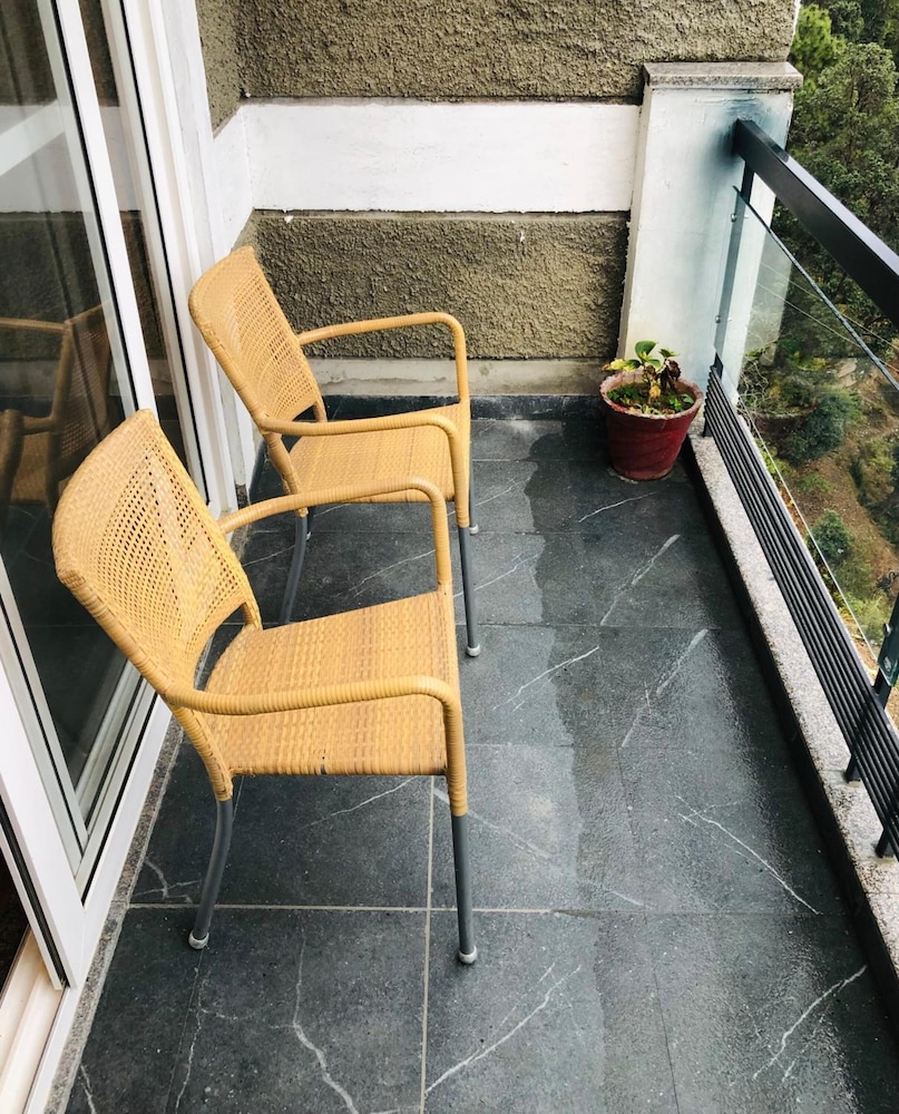 Hotel Chail Residency