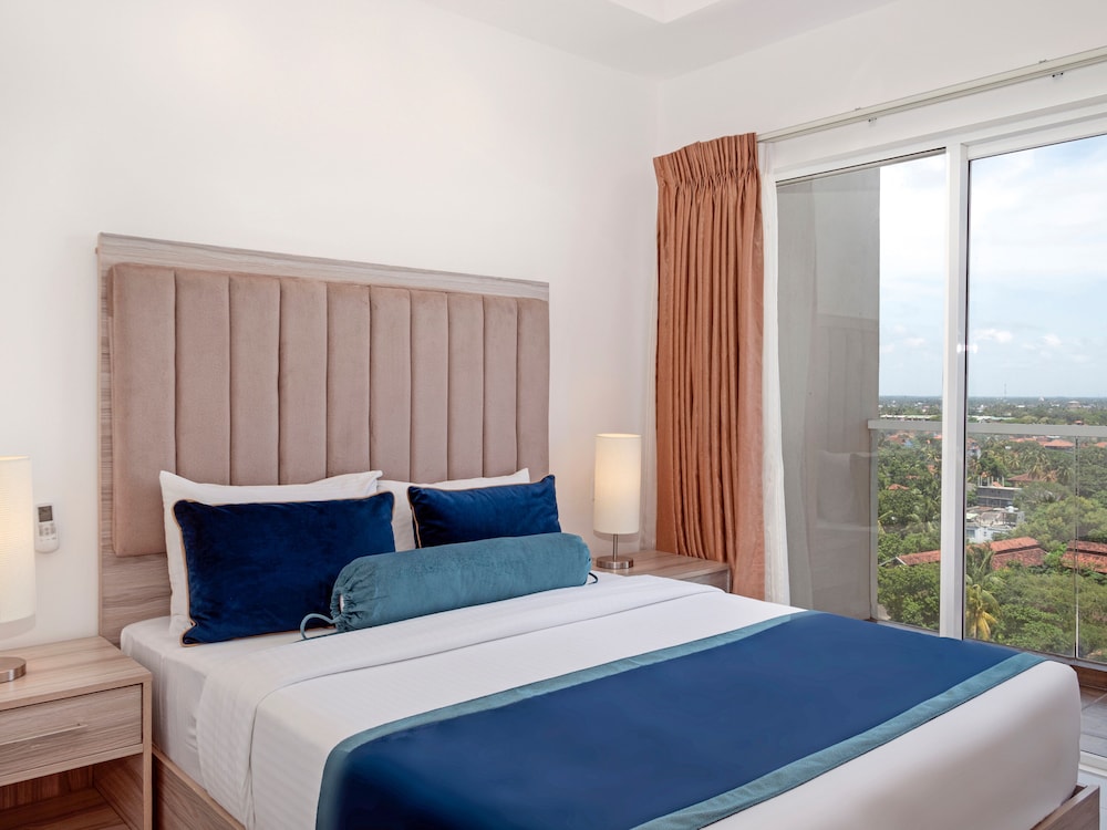 Corundum Breeze Negombo