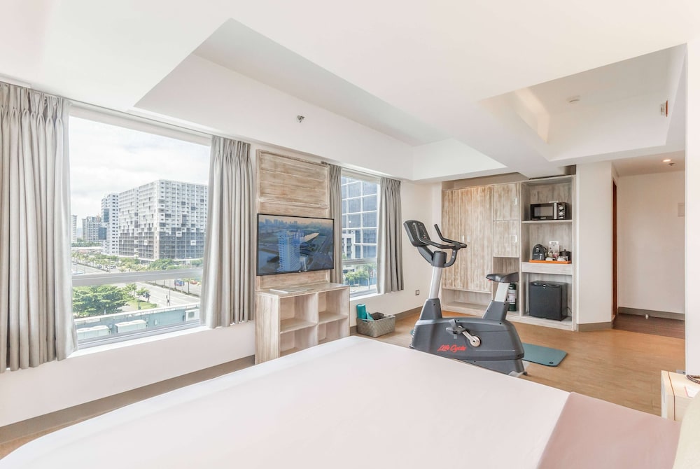 TRYP by Wyndham Mall of Asia Manila