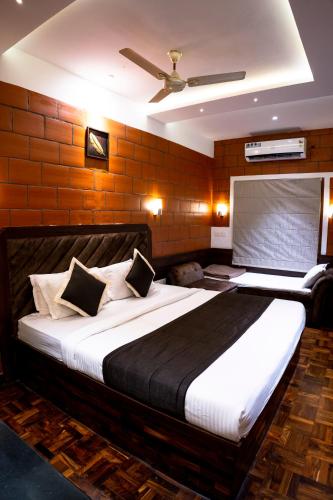 Nest Inn
