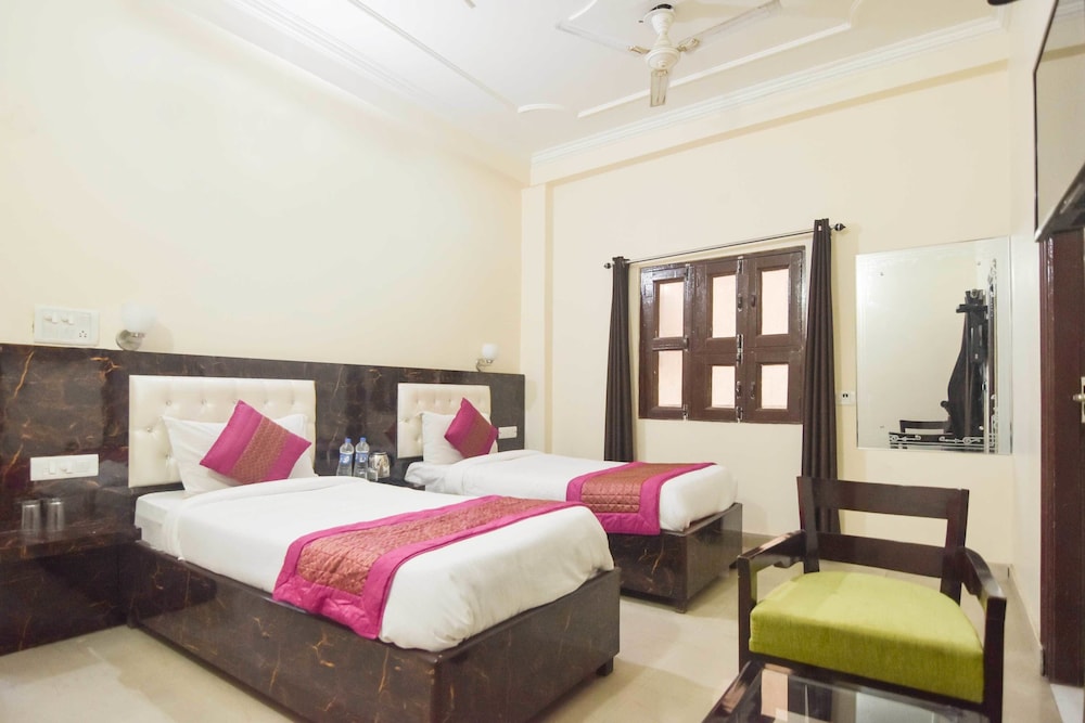 Oyo 725 Hotel Wow Inn