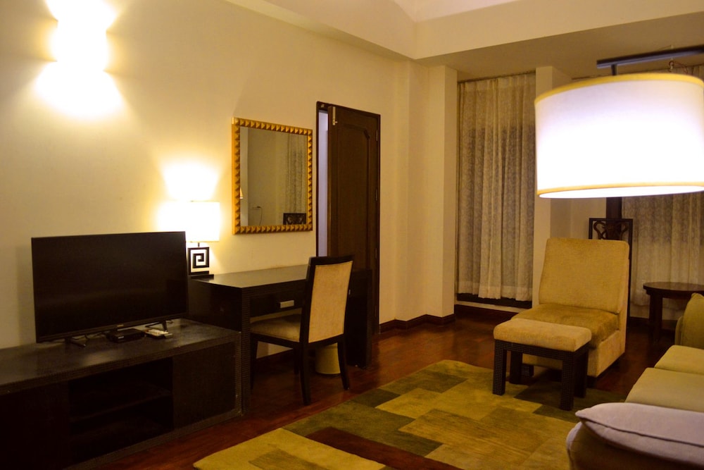LElegant Hotel & Banquets by Ace Manor