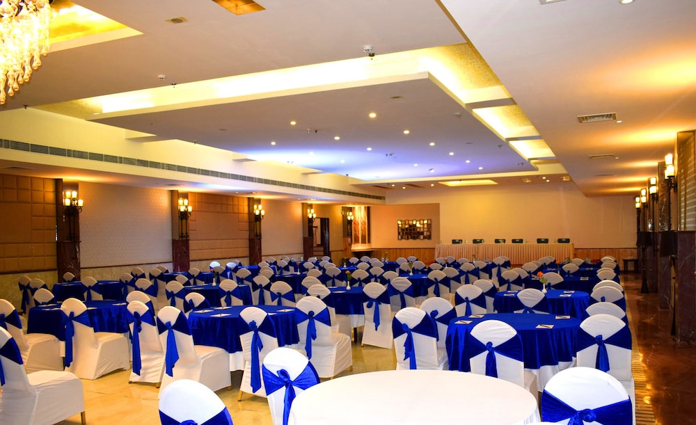 LElegant Hotel & Banquets by Ace Manor