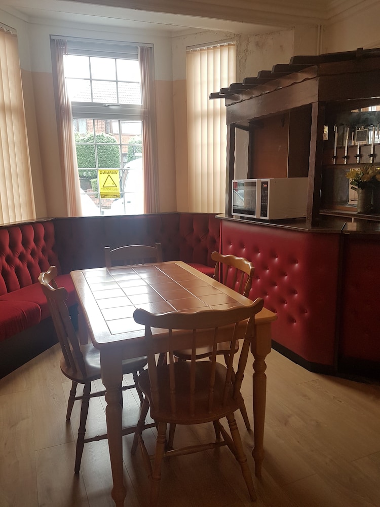 Glenfield Lodge Guest House