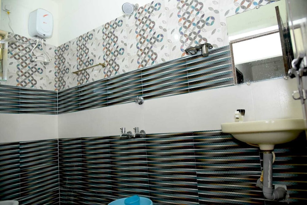 Hotel Aradhya Inn Deralakatte