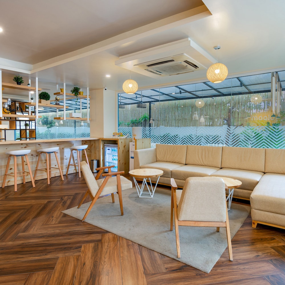 Bloom Hotel HITEC City