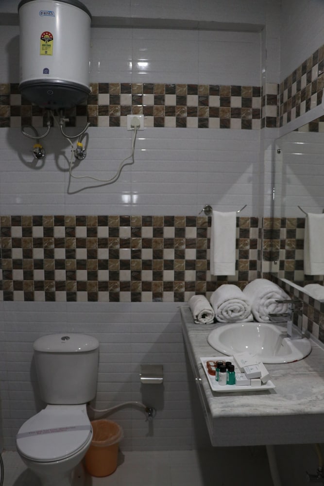 Hotel Ashiana