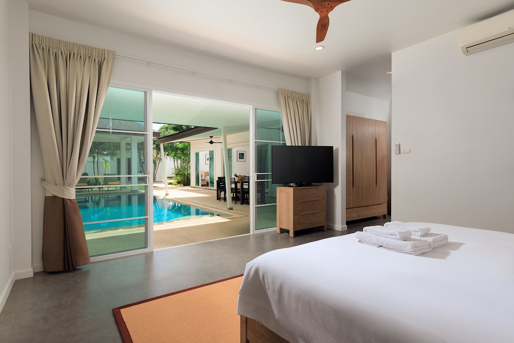 CASABAY Luxury Pool Villas by STAY