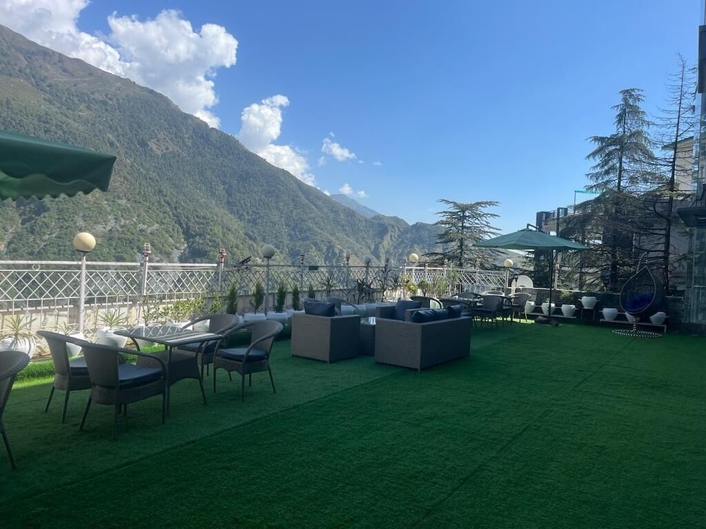 Gandhis Paradise Most Centrally Located Hotel In Mcleodganj