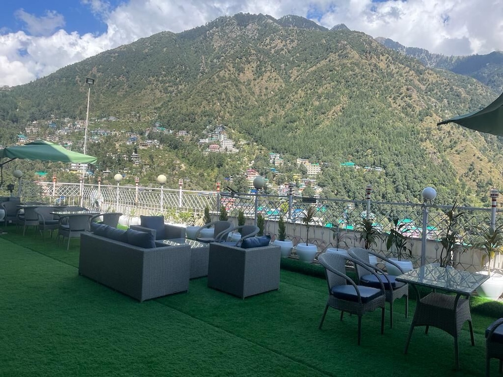 Gandhis Paradise Most Centrally Located Hotel In Mcleodganj