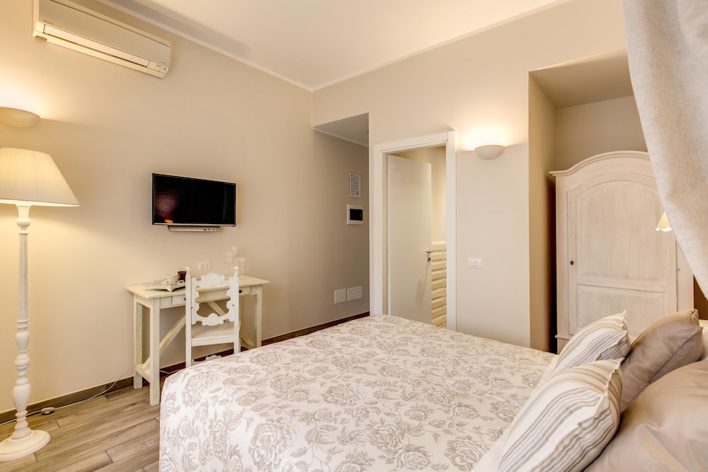 Casa Tua Vaticano Guest House