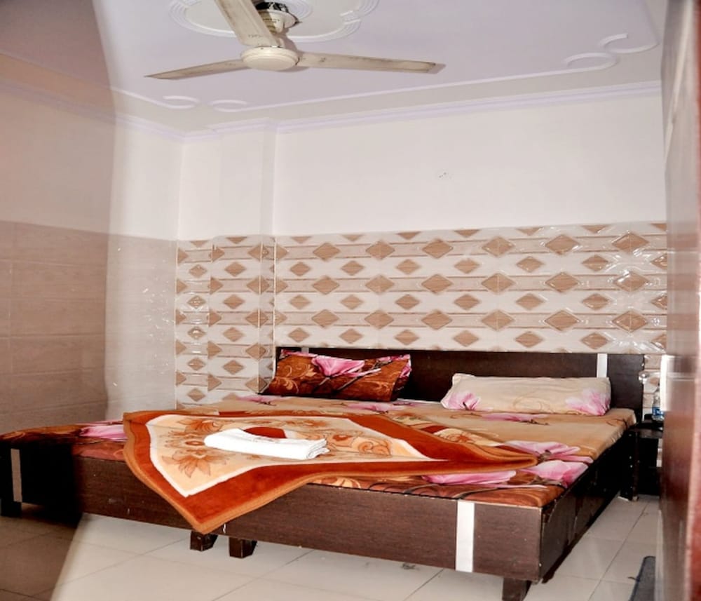 Asha Guest House