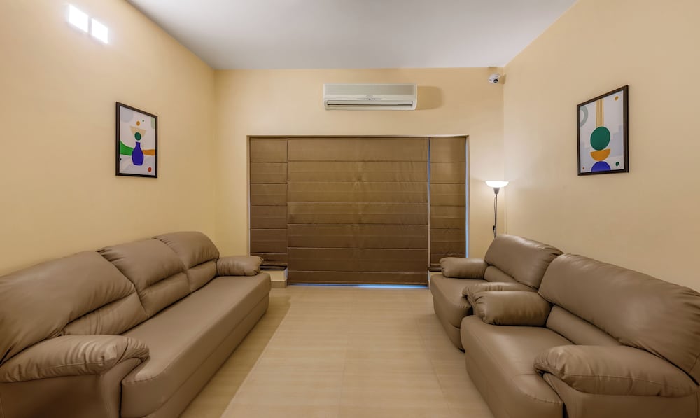 Treebo Premium Nestlay Rooms, Nungambakkam