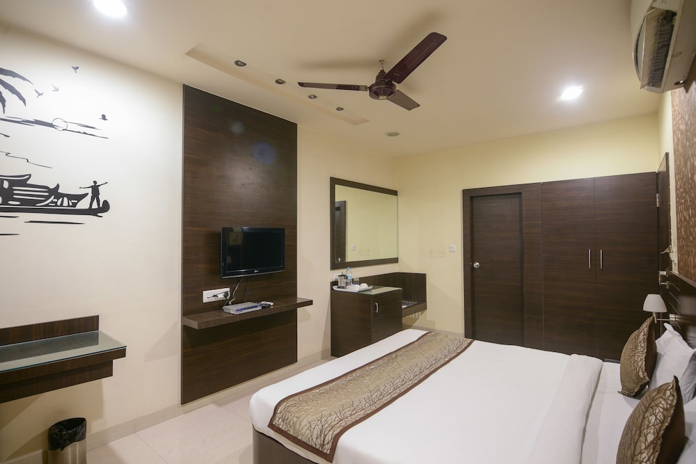 FabHotel Kamla Regency