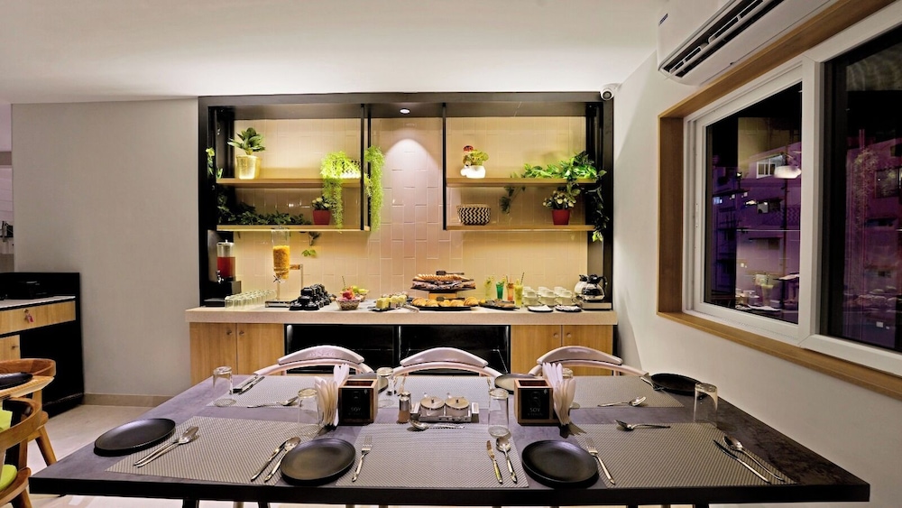 Click Hotel Biz Bangalore Airport