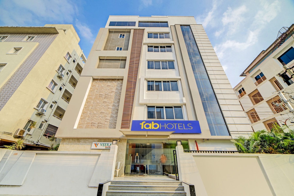 Veeraj Suites