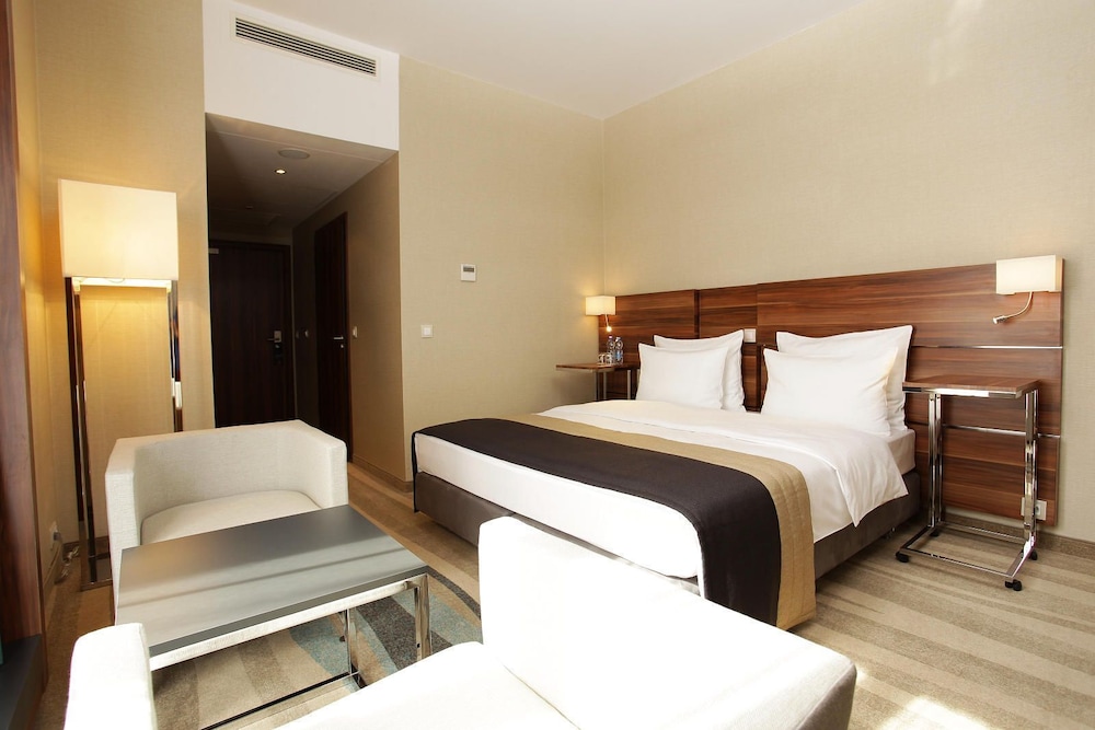 Warsaw Plaza Hotel