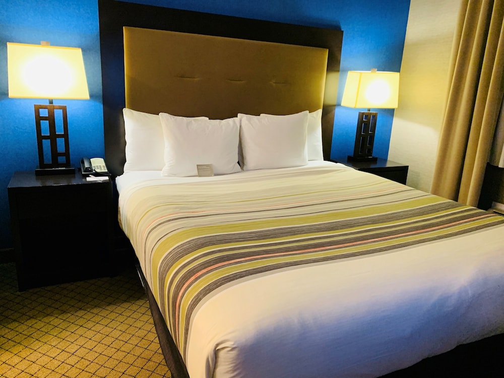 Country Inn & Suites by Radisson, San Jose International Airport, CA