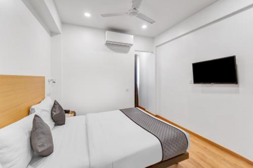 UPAR Hotels Thoraipakkam OMR
